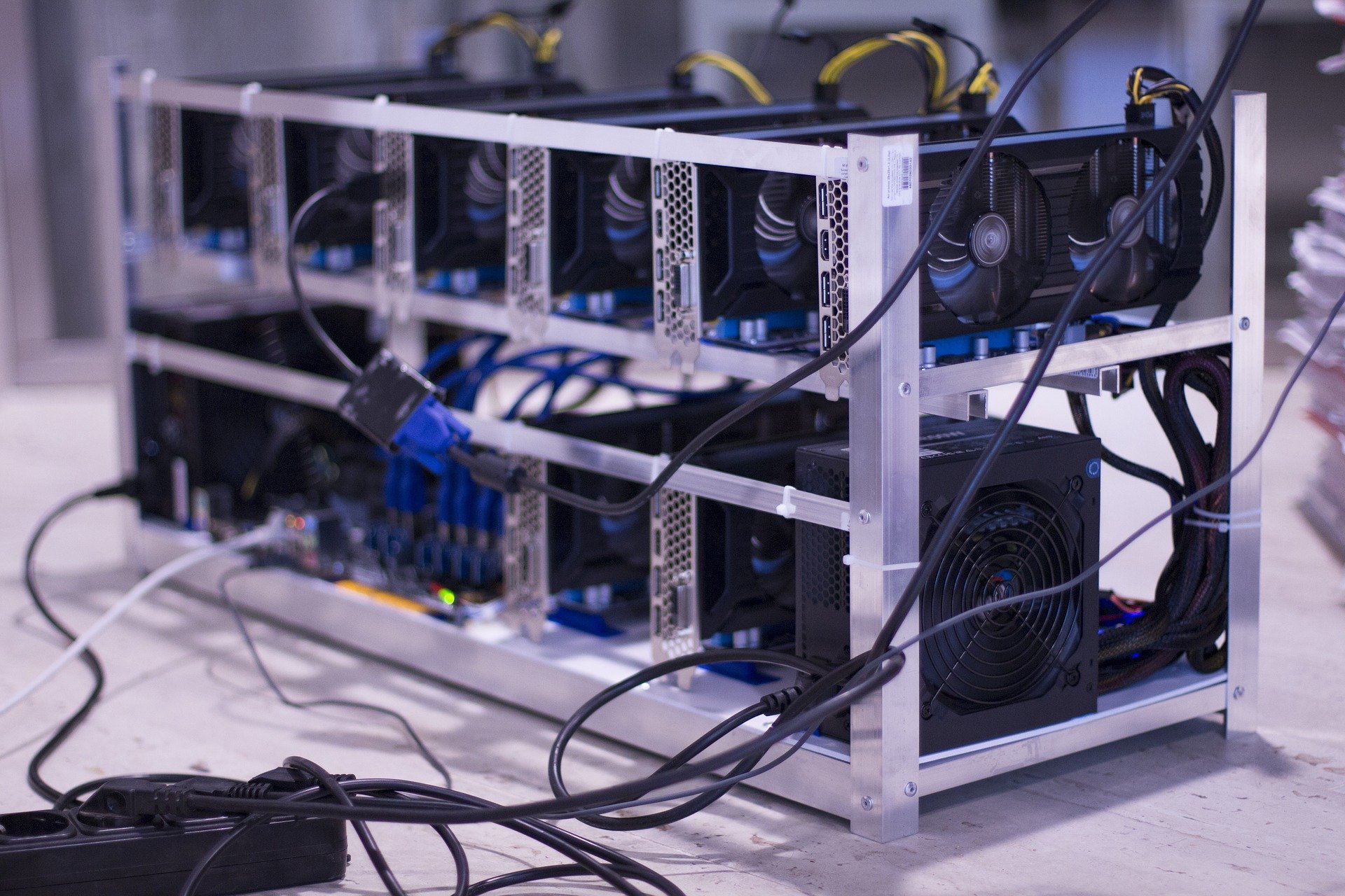 How to build a crypto mining rig in 2022